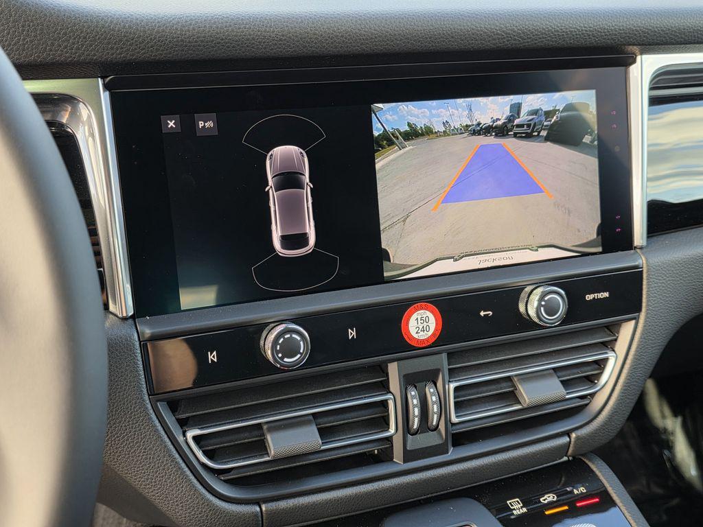 2026 Porsche Macan Base - Photo 19