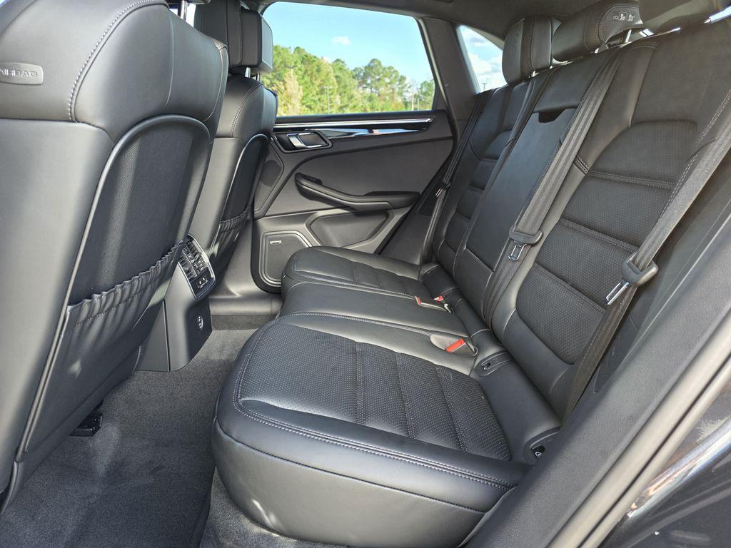 2026 Porsche Macan Base - Photo 24