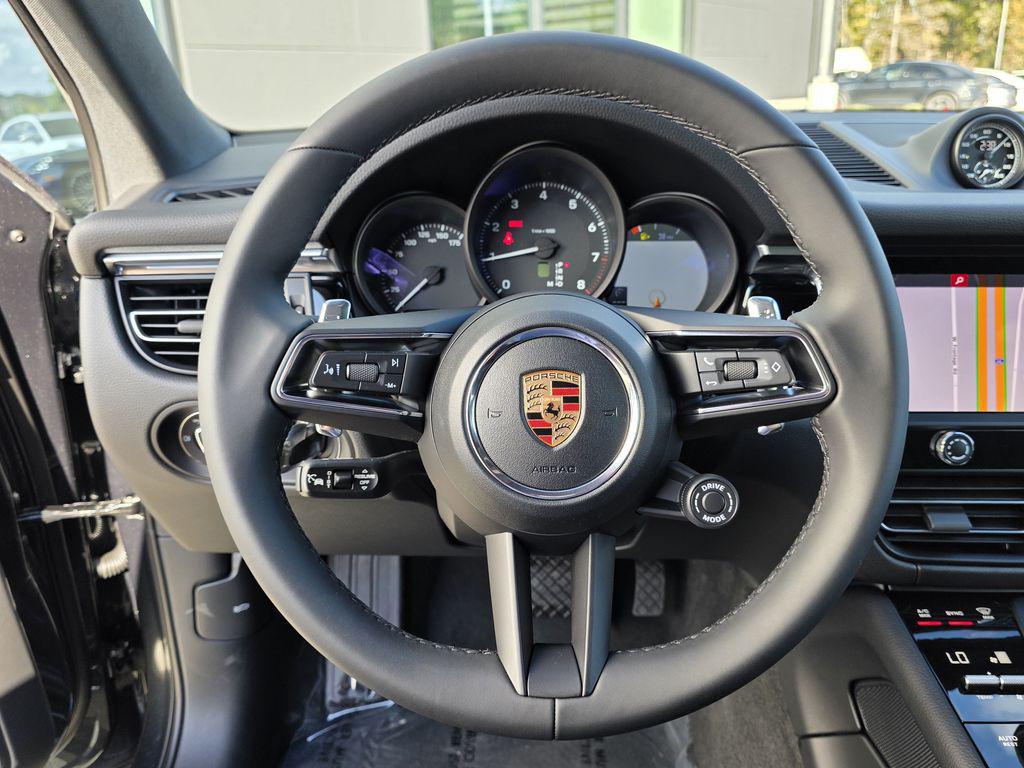 2026 Porsche Macan Base - Photo 29