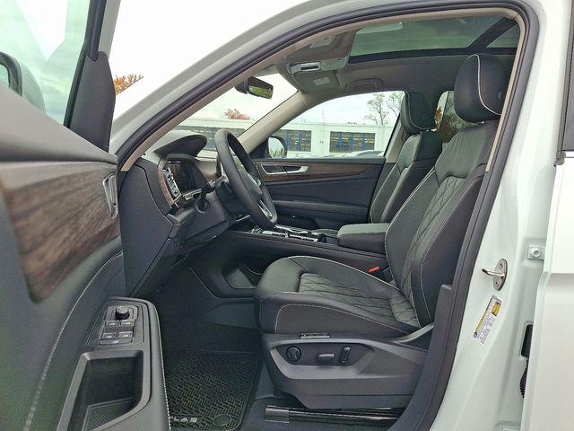 2026 Volkswagen Atlas SEL Premium R-Line