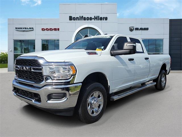 2024 RAM 2500 Tradesman Crew Cab 4x4 8 Box 2024 RAM 2500 Tradesman Crew Cab 4x4 8 Box