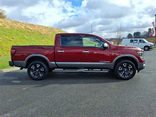 2021 Nissan TITAN Crew Cab Platinum Reserve 4x4 2021 Nissan TITAN Crew Cab Platinum Reserve 4x4