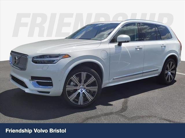 2025 Volvo XC90 Plug-In Hybrid T8 Plus 6-Seater 2025 Volvo XC90 Plug-In Hybrid T8 Plus 6-Seater