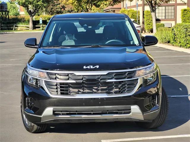 2024 Kia Seltos LX 2024 Kia Seltos LX