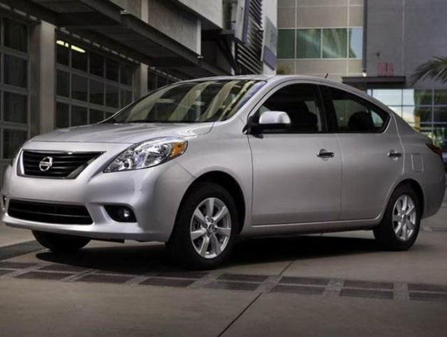 2012 Nissan Versa 1.8 S 2012 Nissan Versa 1.8 S