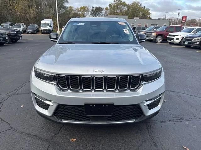 2022 Jeep Grand Cherokee Limited 4x4 2022 Jeep Grand Cherokee Limited 4x4