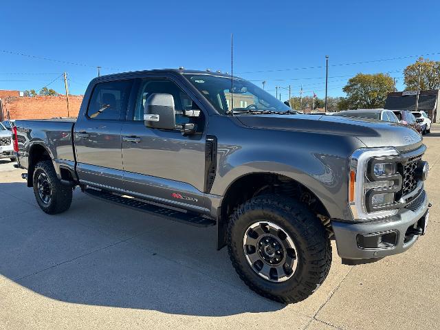2023 Ford F-250 LARIAT