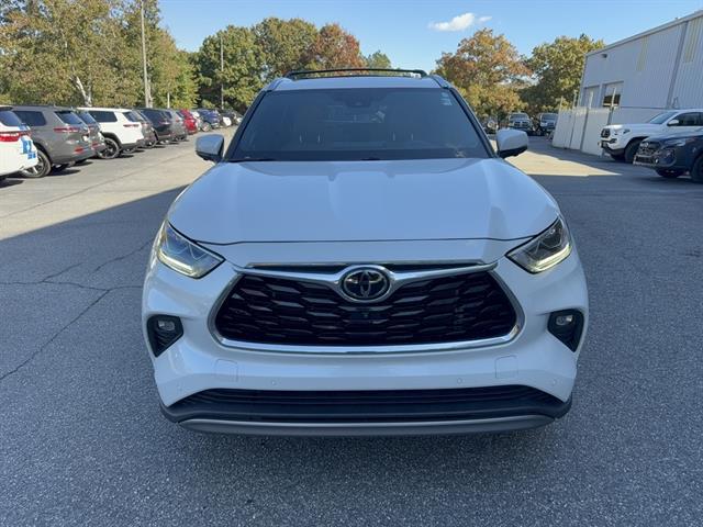 2023 Toyota Highlander Platinum 2023 Toyota Highlander Platinum