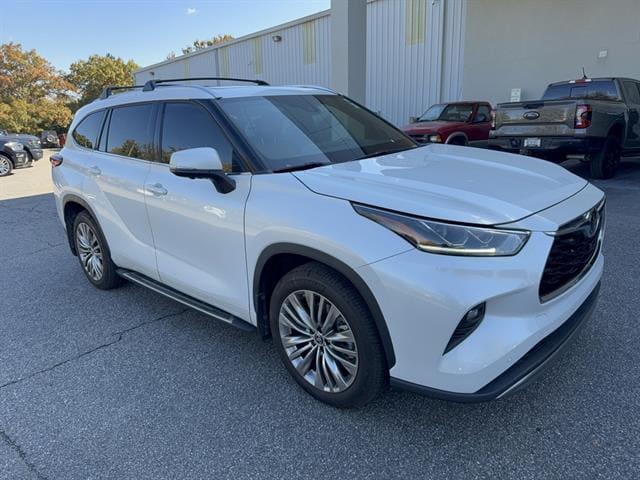 2023 Toyota Highlander Platinum 2023 Toyota Highlander Platinum