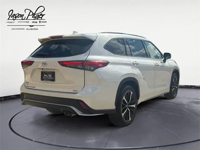 2021 Toyota Highlander XSE 2021 Toyota Highlander XSE