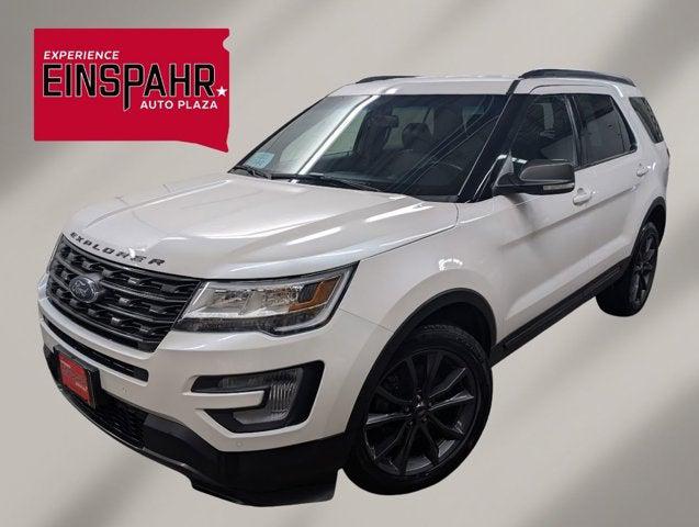 2017 Ford Explorer XLT 2017 Ford Explorer XLT