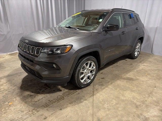 2022 Jeep Compass Latitude Lux 4x4 2022 Jeep Compass Latitude Lux 4x4
