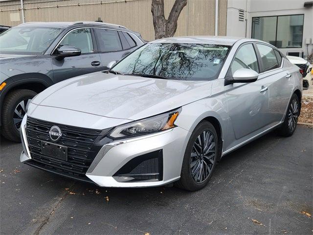 2023 Nissan Altima SV FWD