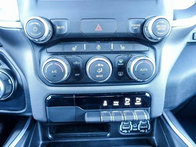 2022 RAM 1500 Big Horn Crew Cab 4x4 64 Box 2022 RAM 1500 Big Horn Crew Cab 4x4 64 Box