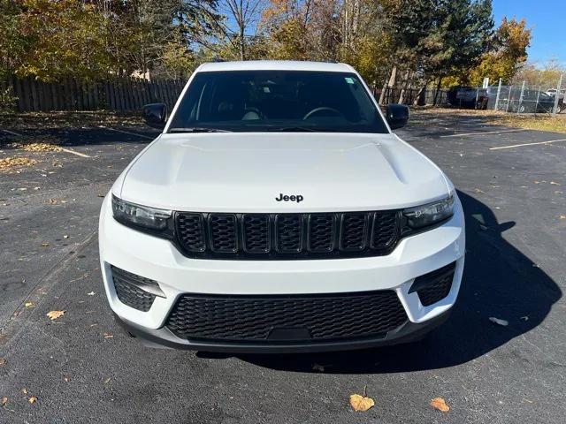 2024 Jeep Grand Cherokee Altitude 4x4 2024 Jeep Grand Cherokee Altitude 4x4