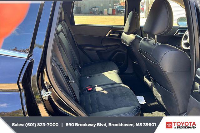 2024 Mitsubishi Outlander SE 2.5 S-AWC 2024 Mitsubishi Outlander SE 2.5 S-AWC