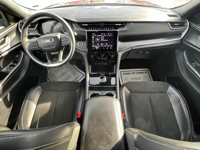 2023 Jeep Grand Cherokee L Altitude 4x4 2023 Jeep Grand Cherokee L Altitude 4x4