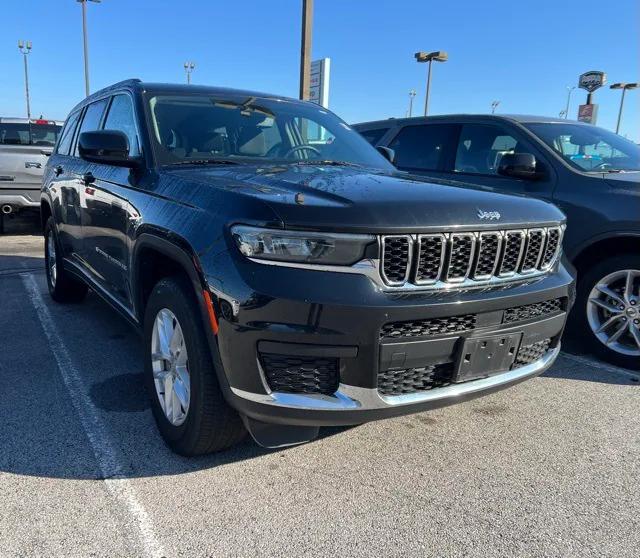 2023 Jeep Grand Cherokee L Laredo 4x4