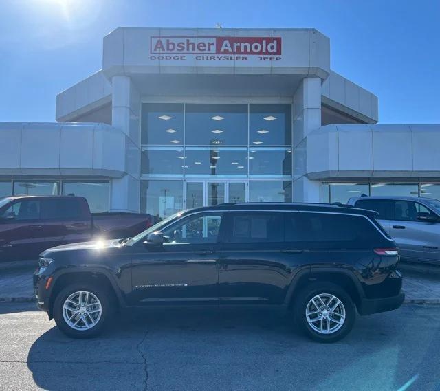 2023 Jeep Grand Cherokee L Laredo 4x4 2023 Jeep Grand Cherokee L Laredo 4x4