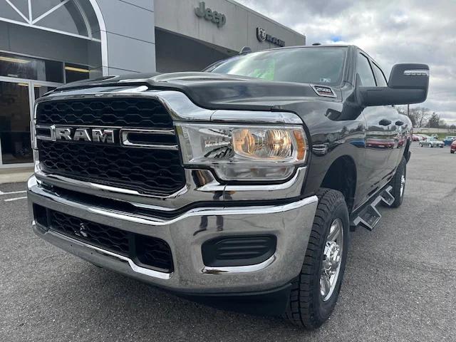 2024 RAM 2500 Tradesman Crew Cab 4x4 64 Box 2024 RAM 2500 Tradesman Crew Cab 4x4 64 Box