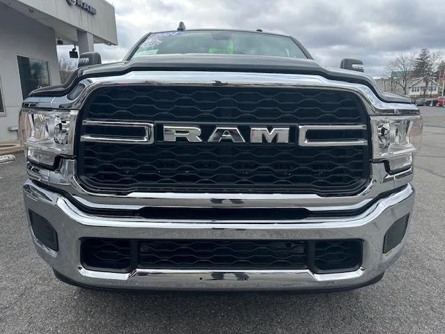 2024 RAM 2500 Tradesman Crew Cab 4x4 64 Box 2024 RAM 2500 Tradesman Crew Cab 4x4 64 Box
