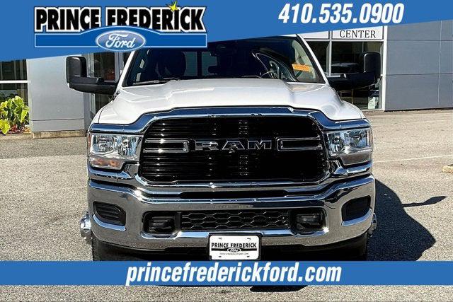 2020 RAM 3500 Tradesman Crew Cab 4x4 8 Box