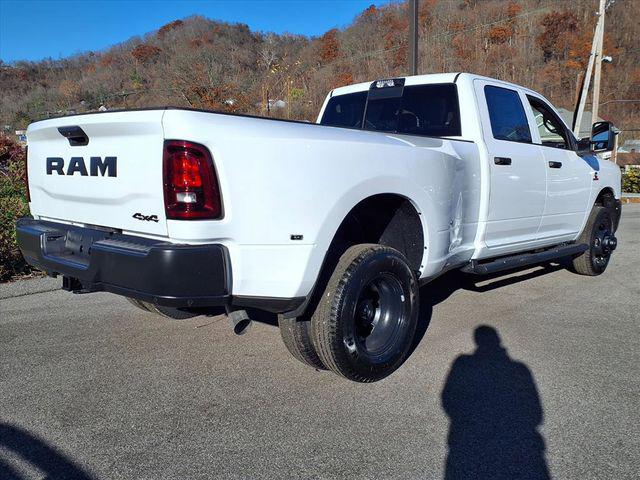 2026 Ram 3500 Tradesman Crew Cab 4x4 8' Box