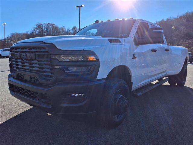 2026 Ram 3500 Tradesman Crew Cab 4x4 8' Box