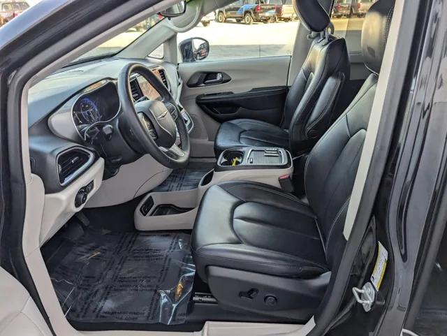 2024 Chrysler Pacifica Touring L 2024 Chrysler Pacifica Touring L