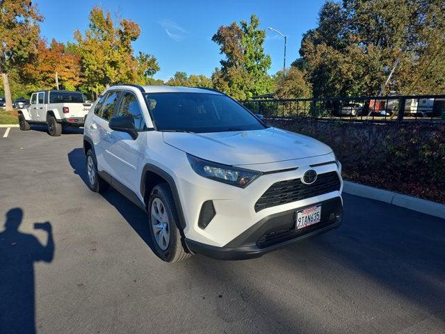 2021 Toyota RAV4 LE 2021 Toyota RAV4 LE