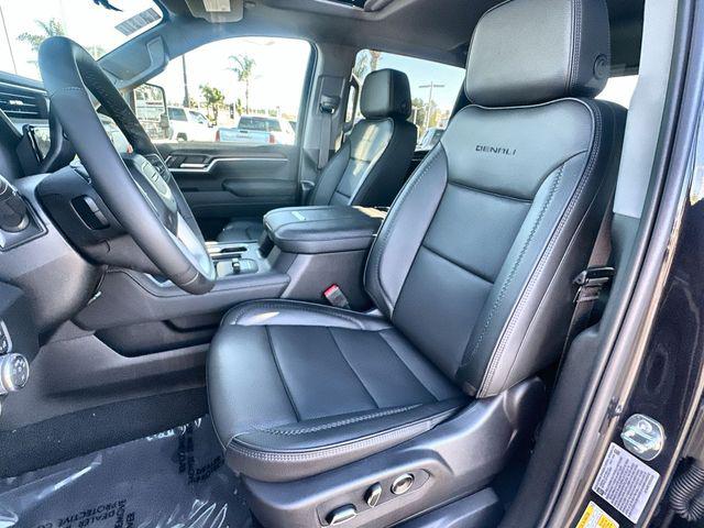 2026 GMC Sierra 2500HD Crew Cab, Standard Bed, Denali, 4WD