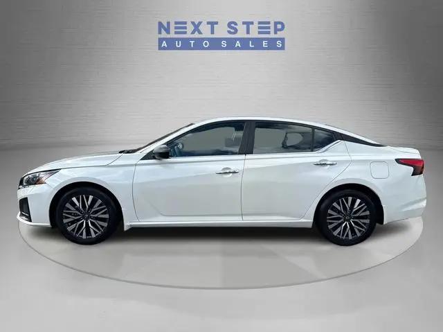 2024 Nissan Altima SV FWD