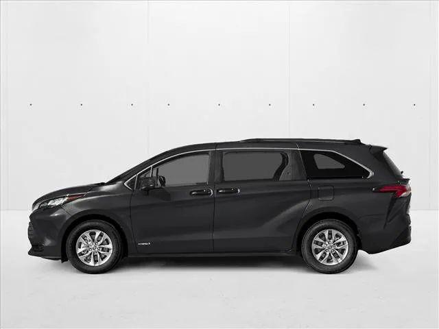 2025 Toyota Sienna LE