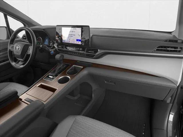 2025 Toyota Sienna LE
