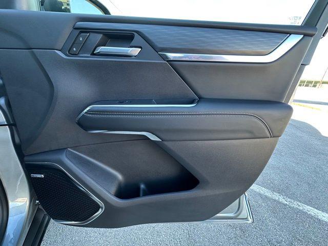 2026 GMC Acadia Elevation FWD