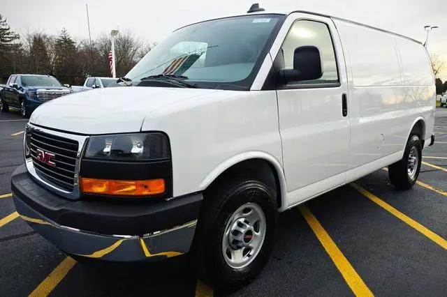 2025 GMC Savana Cargo RWD 2500 Regular Wheelbase Work Van