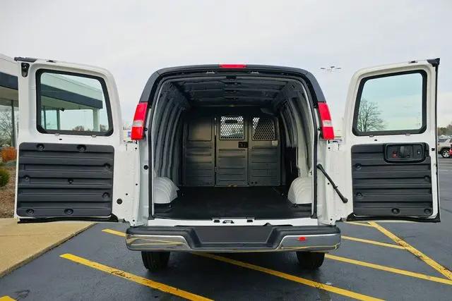 2025 GMC Savana Cargo RWD 2500 Regular Wheelbase Work Van