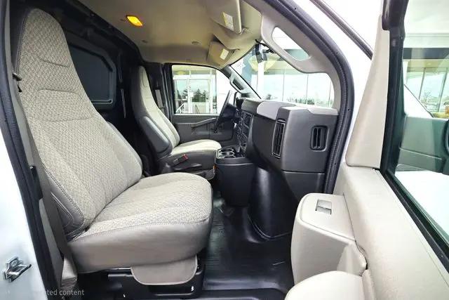 2025 GMC Savana Cargo RWD 2500 Regular Wheelbase Work Van