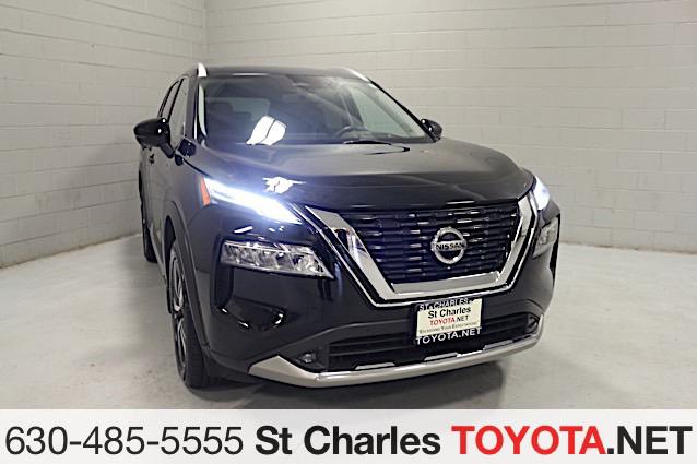 2021 Nissan Rogue Platinum's photo