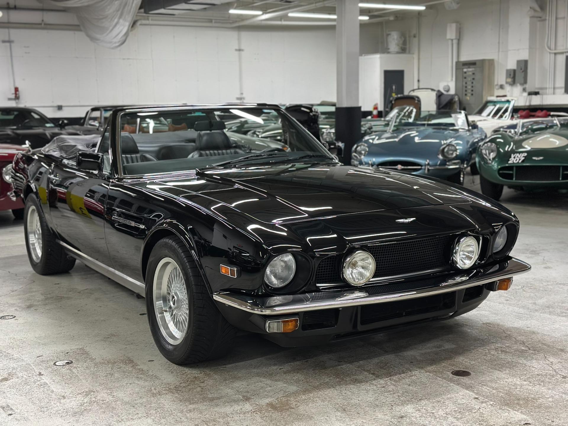 /1986 Aston-Martin V8-Volante