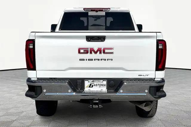 2026 GMC Sierra 2500HD Crew Cab, Standard Bed, SLT, 4WD