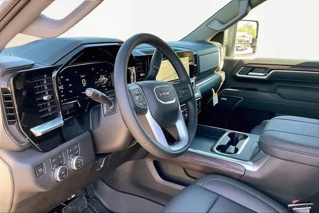 2026 GMC Sierra 2500HD Crew Cab, Standard Bed, SLT, 4WD