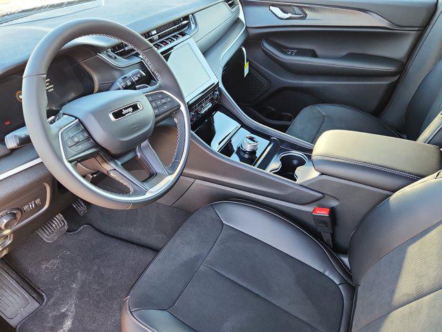 2025 Jeep Grand Cherokee Altitude X 4x4