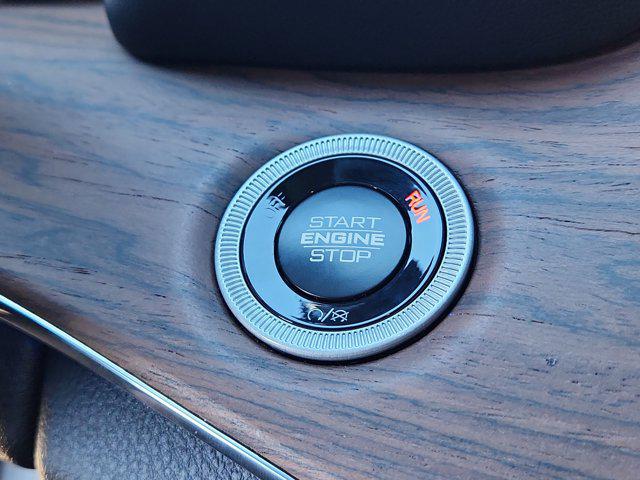2025 Jeep Grand Cherokee L Summit 4x4