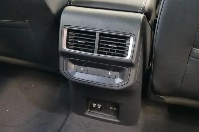 2026 Volkswagen Atlas Cross Sport SEL