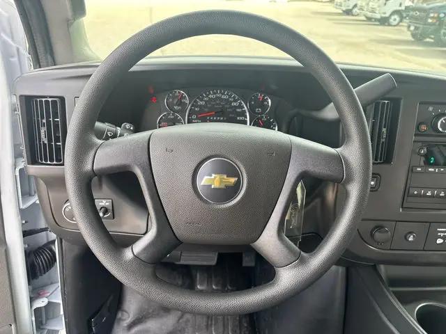 2025 Chevrolet Express Cargo Van RWD 2500 Regular Wheelbase WT