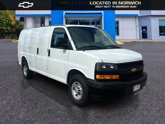 2025 Chevrolet Express Cargo Van RWD 2500 Regular Wheelbase WT