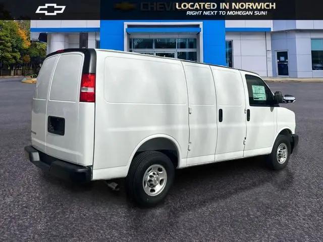 2025 Chevrolet Express Cargo Van RWD 2500 Regular Wheelbase WT
