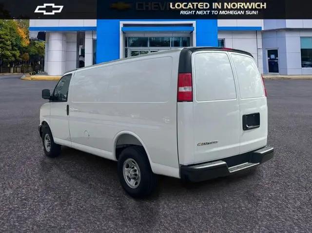 2025 Chevrolet Express Cargo Van RWD 2500 Regular Wheelbase WT