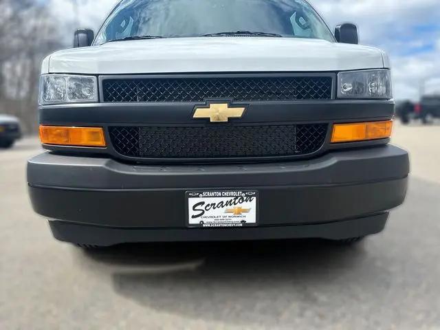 2025 Chevrolet Express Cargo Van RWD 2500 Regular Wheelbase WT